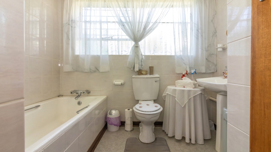 4 Bedroom Property for Sale in Jordania Free State